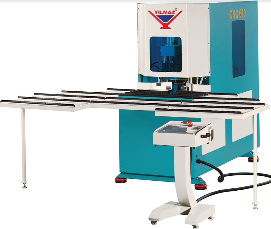 CNC 610 - MAȘINĂ DE CURĂȚAT COLTURI PVC (4 AXE)